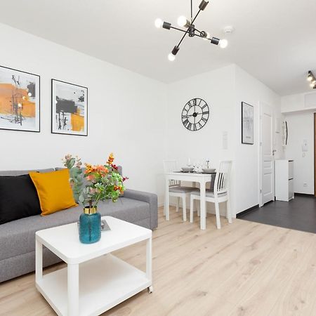 Elegancki Apartment Z Parkingiem By Noclegi Renters Warsawa Bagian luar foto